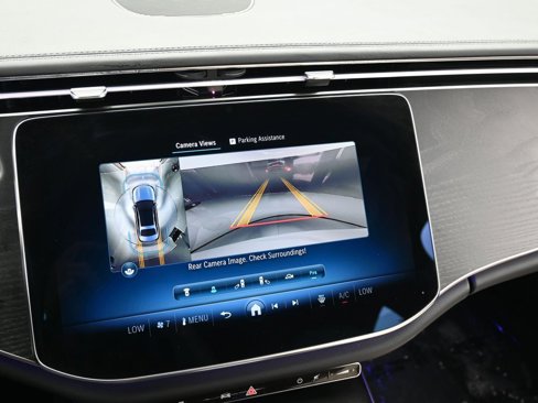 Used 2025 Mercedes-Benz E 350 Sedan image 21
