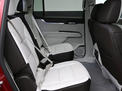 New 2026 GMC Acadia Denali image 12