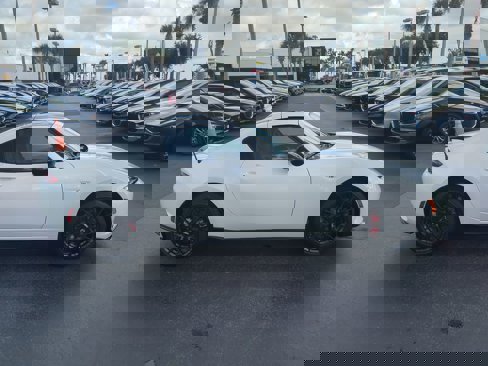 New 2025 MAZDA MX-5 Miata RF Club image 3