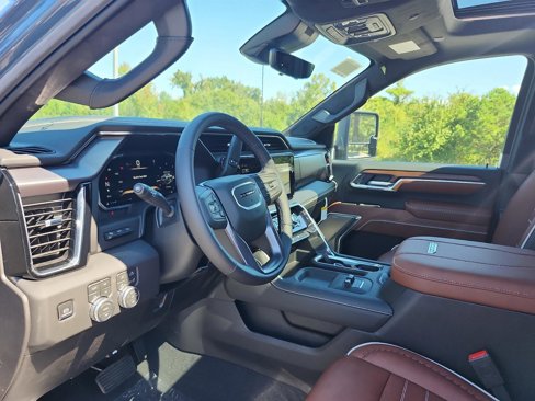 New 2026 GMC Sierra 3500 Denali Ultimate image 13