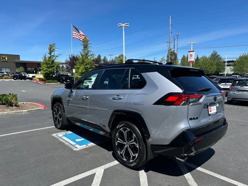 Certified 2025 Toyota RAV4 XSE image 5