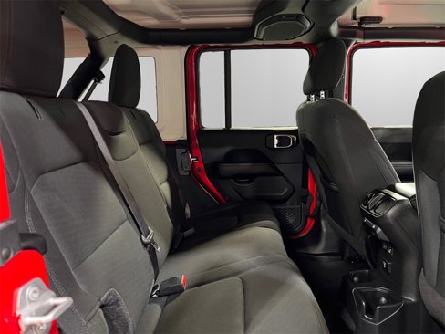 Used 2023 Jeep Wrangler Sahara w/ Cold Weather Group image 17