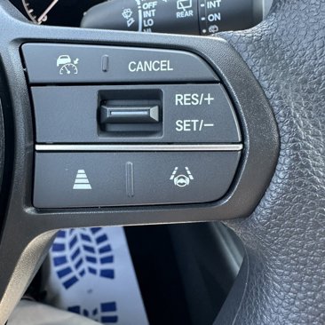 New 2026 Honda HR-V LX image 26