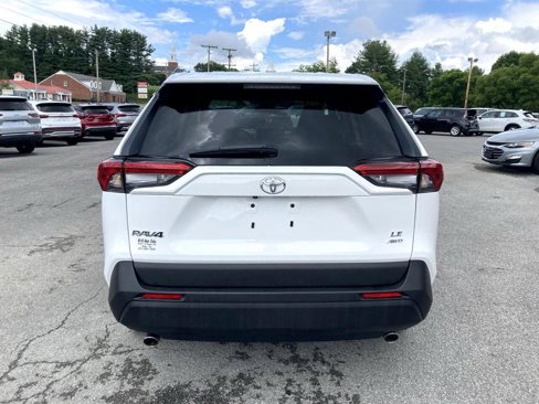 Used 2024 Toyota RAV4 LE image 4