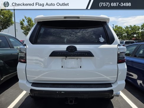 Used 2017 Toyota 4Runner TRD Off-Road Premium image 5