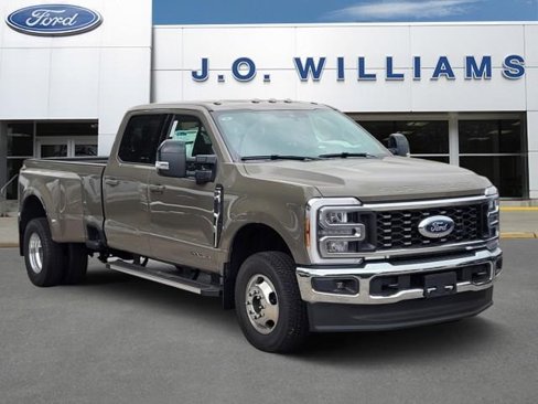 New 2026 Ford F350 Lariat image 1