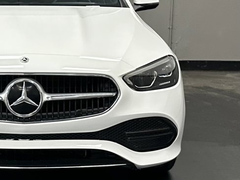 Used 2023 Mercedes-Benz C 300 Sedan image 6