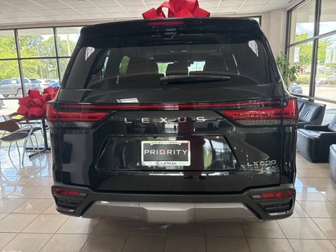 New 2025 Lexus LX 600 4WD w/ Luxury Package image 5