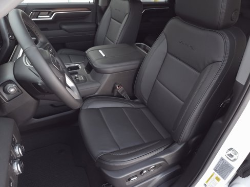 New 2025 GMC Sierra 3500 Denali w/ Denali Reserve Package image 10