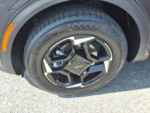 New 2026 Kia Sportage EX image 14
