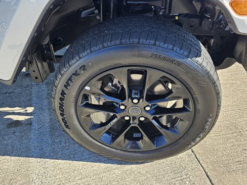 Certified 2024 Jeep Wrangler Unlimited Sahara image 16