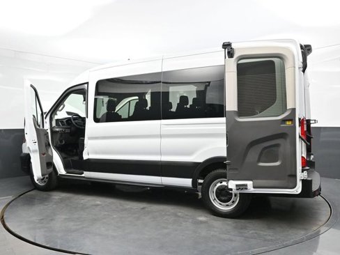 Used 2024 Ford Transit 350 XL image 43