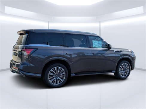 New 2025 INFINITI QX80 Luxe image 3