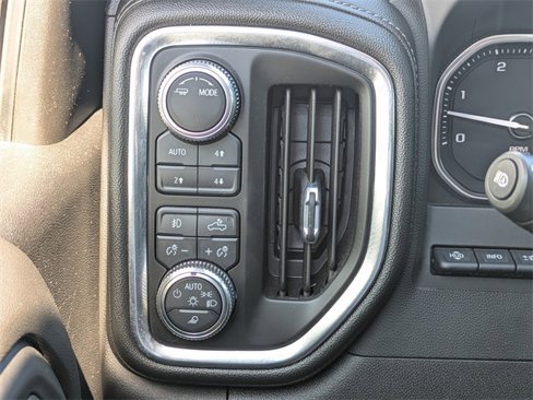 Used 2023 GMC Sierra 2500 Denali w/ Denali Black Diamond Edition image 27