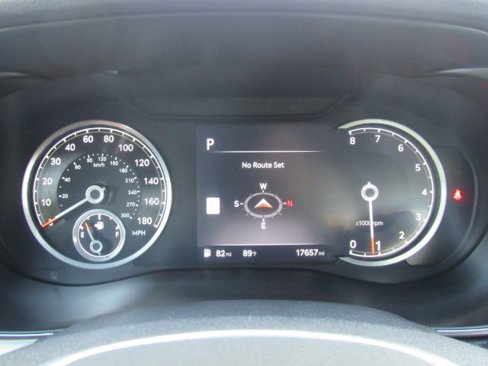 Used 2025 Genesis G70 2.5T image 38