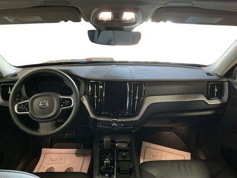 Certified 2025 Volvo XC60 T8 Plus w/ Climate Package image 9