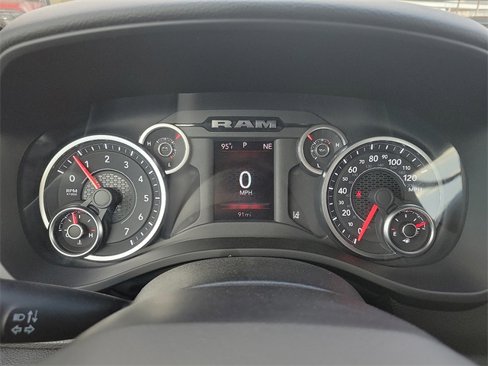 New 2026 RAM 1500 4x4 Crew Cab image 18