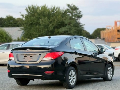 Used 2016 Hyundai Accent SE image 9