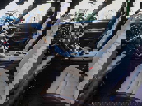 Used 2025 Porsche Taycan image 27