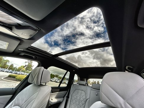 New 2026 BMW X5 xDrive50e w/ Premium Package image 26
