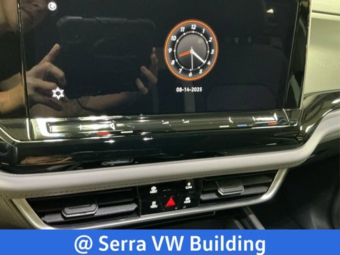 Certified 2025 Volkswagen Atlas Peak Edition SE image 22