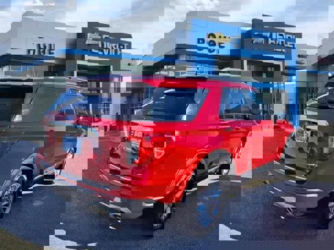Used 2023 Ford Explorer Limited image 2