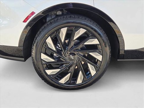 New 2025 Lincoln Nautilus Reserve w/ Jet Appearance Package image 8