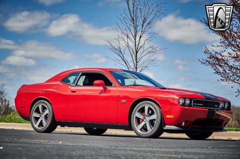 Used 2011 Dodge Challenger SRT8 image 8