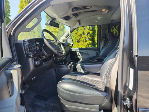 Used 2019 Chevrolet Express 2500 Extended w/ Enhanced Convenience Package image 36