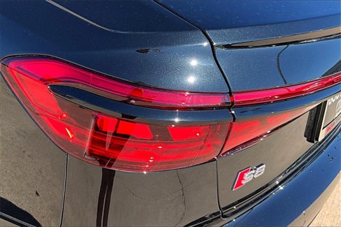 Used 2020 Audi S8 L w/ S8 Executive Package image 32