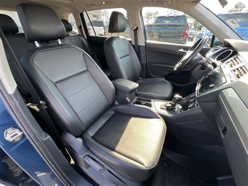Used 2019 Volkswagen Tiguan SE image 35