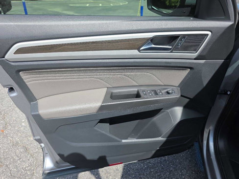Used 2022 Volkswagen Atlas SE image 10