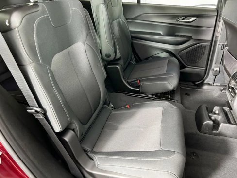 New 2025 Jeep Grand Cherokee L Laredo w/ Luxury Tech Group I image 29