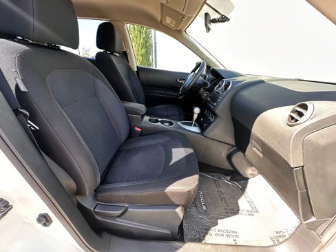 Used 2014 Nissan Rogue S w/ Convenience Package image 16