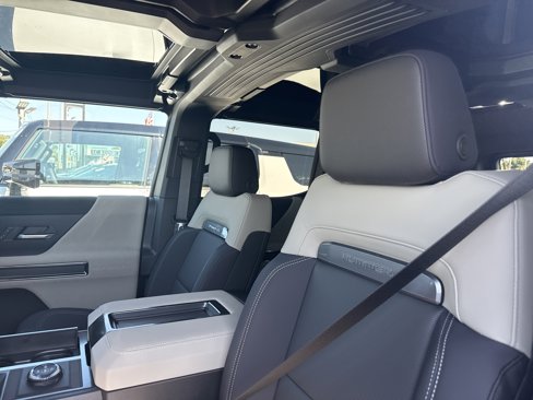 New 2026 GMC Hummer EV SUV image 9