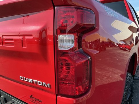 Used 2024 Chevrolet Silverado 1500 Custom Trail Boss image 18