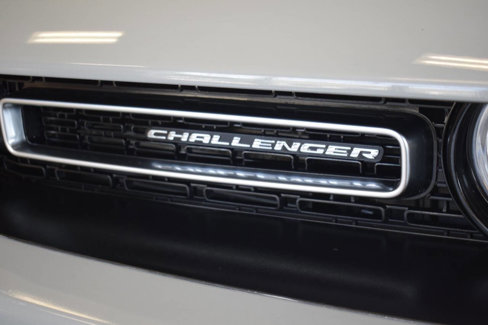 Used 2021 Dodge Challenger SXT image 6