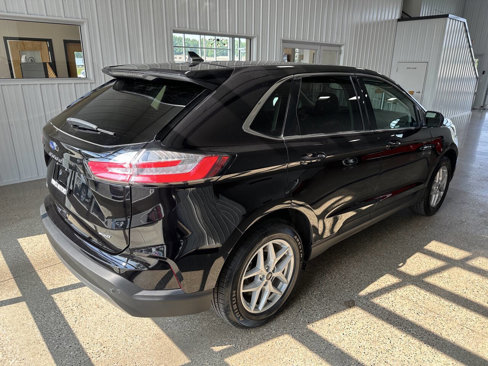 Used 2024 Ford Edge SEL image 12