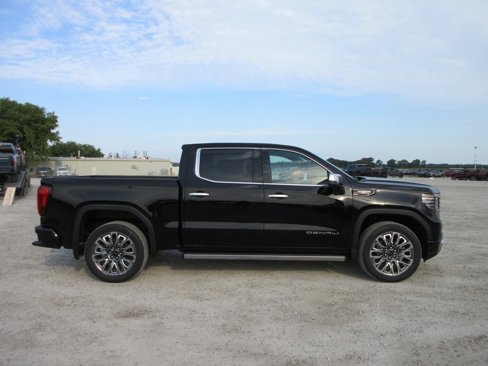 New 2026 GMC Sierra 1500 Denali Ultimate image 3