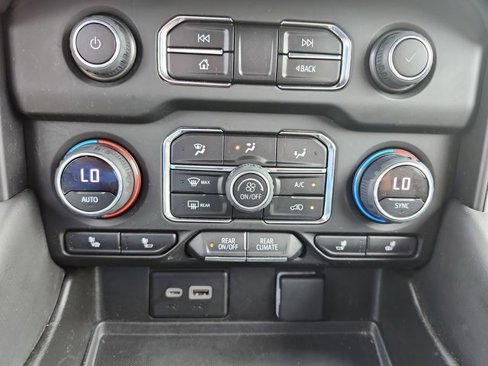 Certified 2023 Chevrolet Suburban LT image 14