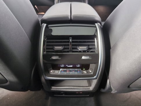 New 2026 BMW X5 M60i image 29