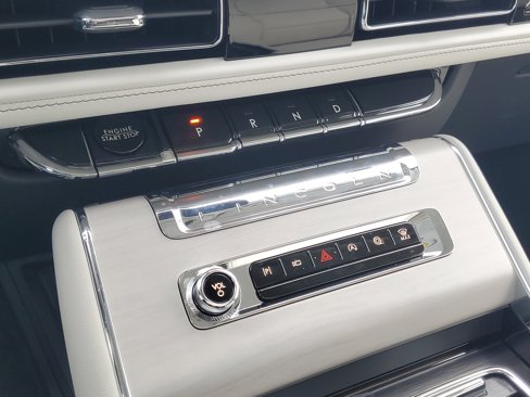 New 2025 Lincoln Aviator Reserve w/ Equipment Group 201A image 22