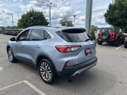 Used 2022 Ford Escape Titanium image 5
