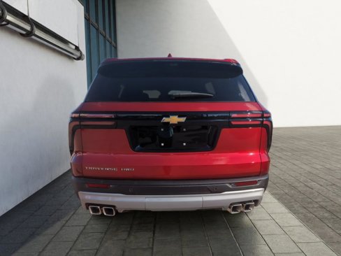 New 2026 Chevrolet Traverse LT w/ Driver Confidence Package image 4