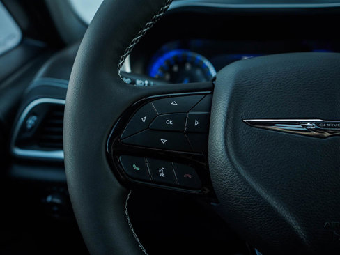 New 2026 Chrysler Pacifica Limited image 22