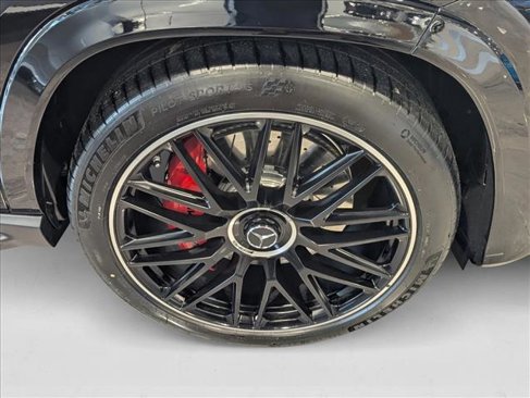 New 2026 Mercedes-Benz GLS 63 AMG 4MATIC image 9