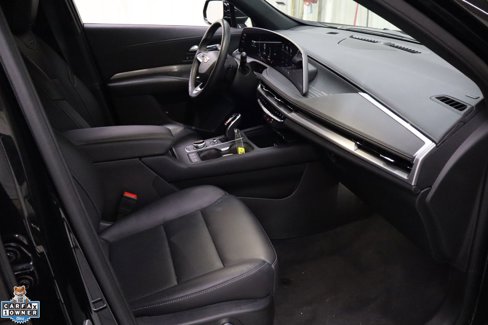 Used 2025 Cadillac XT4 Premium Luxury image 29