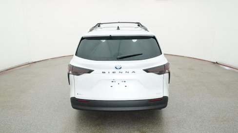 New 2025 Toyota Sienna XLE image 10