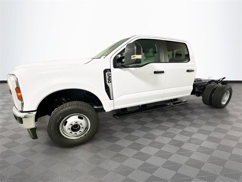 New 2026 Ford F350 4x4 Crew Cab DRW Super Duty image 22