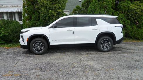 New 2026 Chevrolet Traverse LT w/ Driver Confidence Package image 1